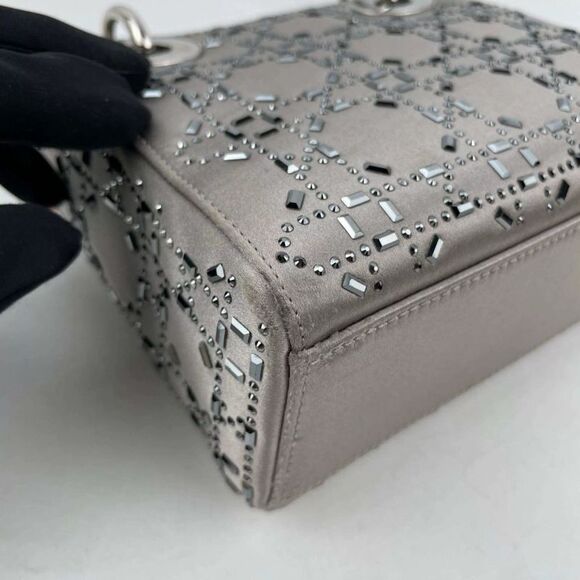 Dior Women Pre-Loved Bag Very Good Condition - Picture 4 of 9